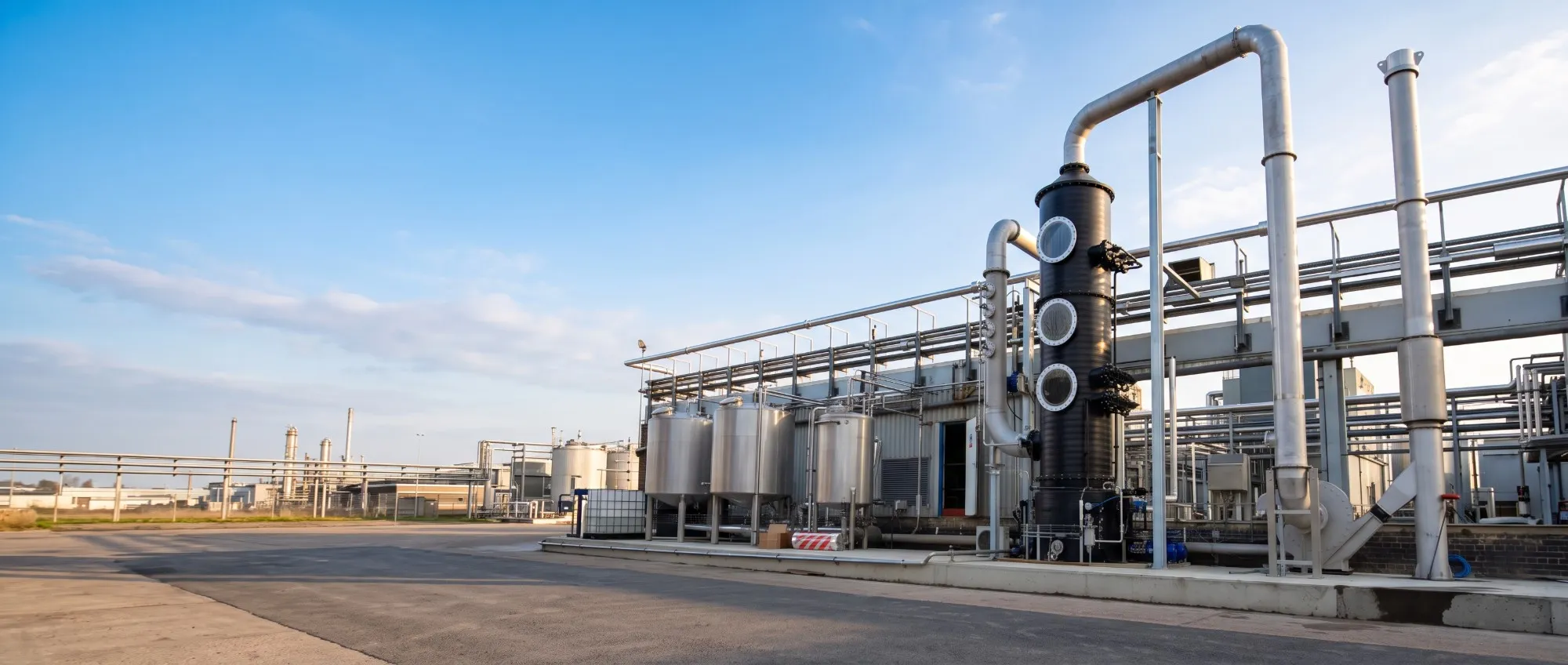 Wet gas scrubber installation built by Lechler at an industrial site